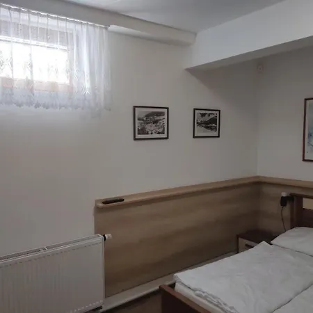 Guest house Suterenni V Penzionu Kubu 3*